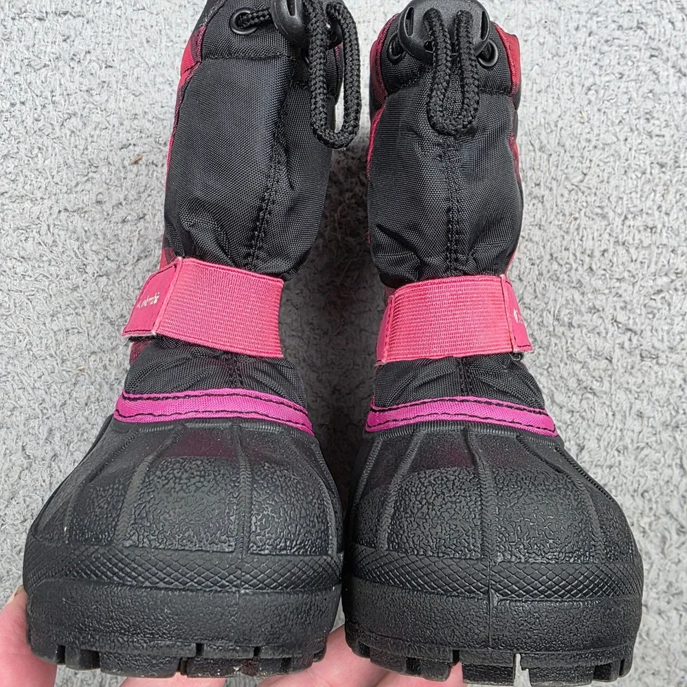 Columbia Powderbug Plus II Snow Boots Kids Size 6 Red Black Buffalo Plaid Plaid